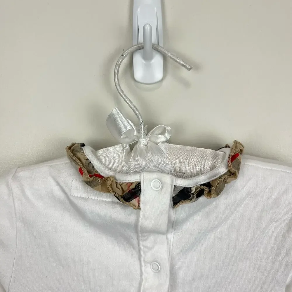 Burberry baby white